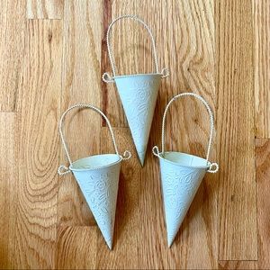 Decor- Unique Metal Decor